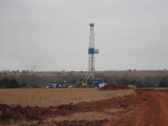 3092-DrillingTaylor1Pic.JPG